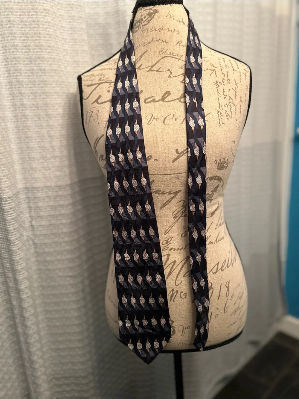 Gianfranco Ruffini Vintage Men's Navy Geometric Pattern Tie - Picture 1 of 5